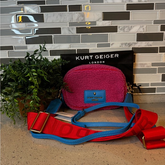 Kurt Geiger Handbags - KURT GEIGER - Chiswick High Pile Fleece Camera Bag